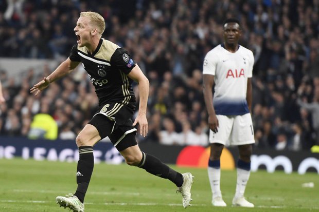 virtualmt21557296586__spurs-vs-ajax-cham